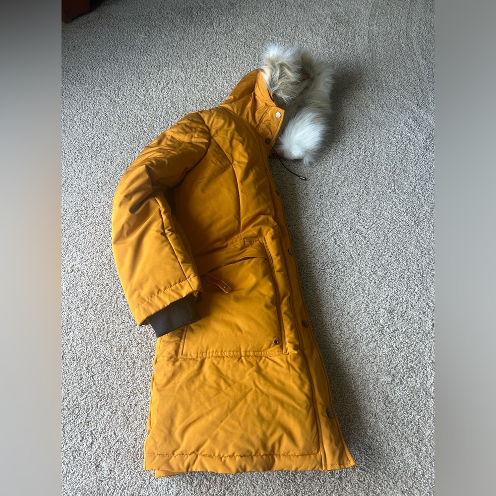 NWOT!!! Gorgeous Gold Heavyweight puffer midi jacket . Sz Medium. - Picture 9 of 13